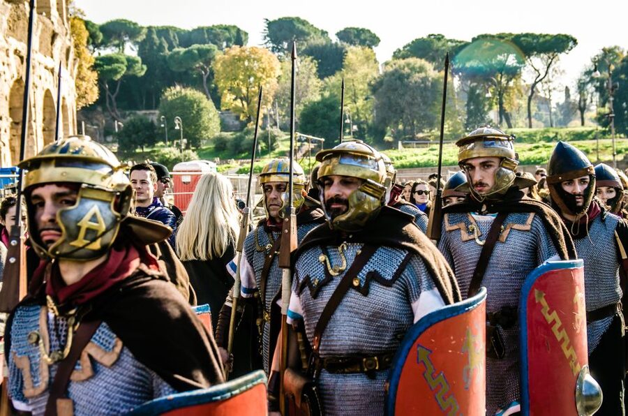 Rome: Colosseum Arena Private 1.5 hour Tour - Entering the Colosseum and passing security
