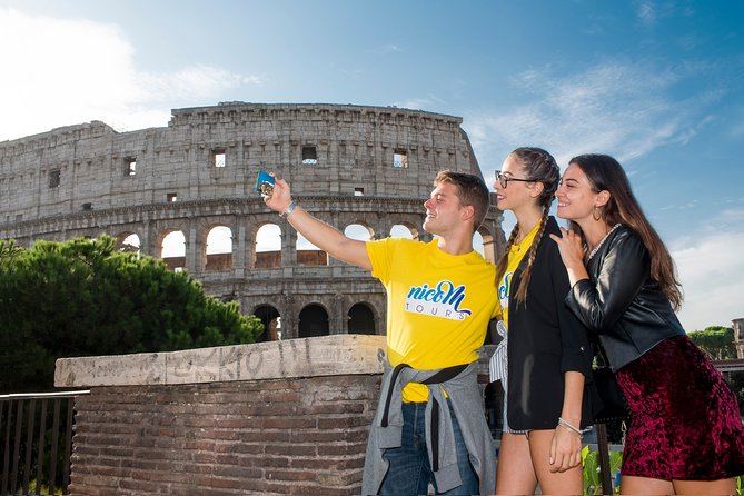 Rome: Colosseum Arena, Roman Forum & Palatine Hill Tour - Why a guide helps inside the Colosseum
