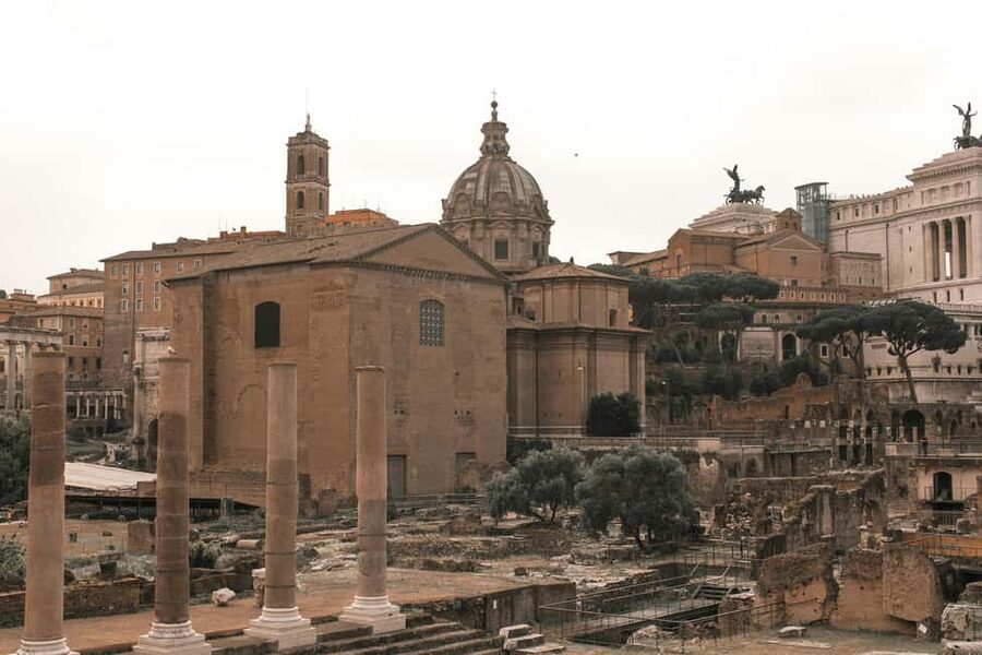 Rome: Colosseum Express Entry with Audio Guide App - Walking the Roman Forum and Palatine Hill