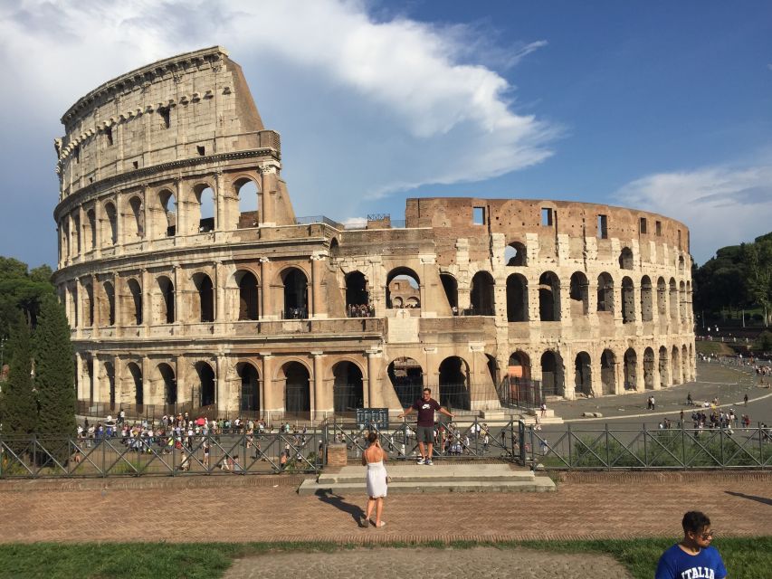 Rome: Colosseum Express Guided Tour with Arena Access Option - What the one-hour Colosseum visit covers