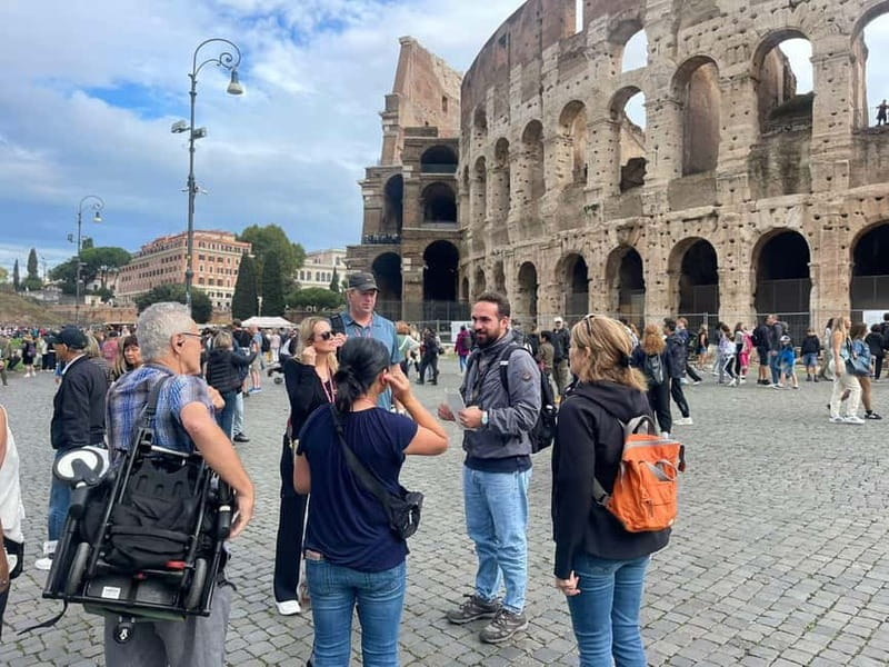 Rome: Colosseum Express Tour and Roman Forum Access - How crowded and flexible is the experience?