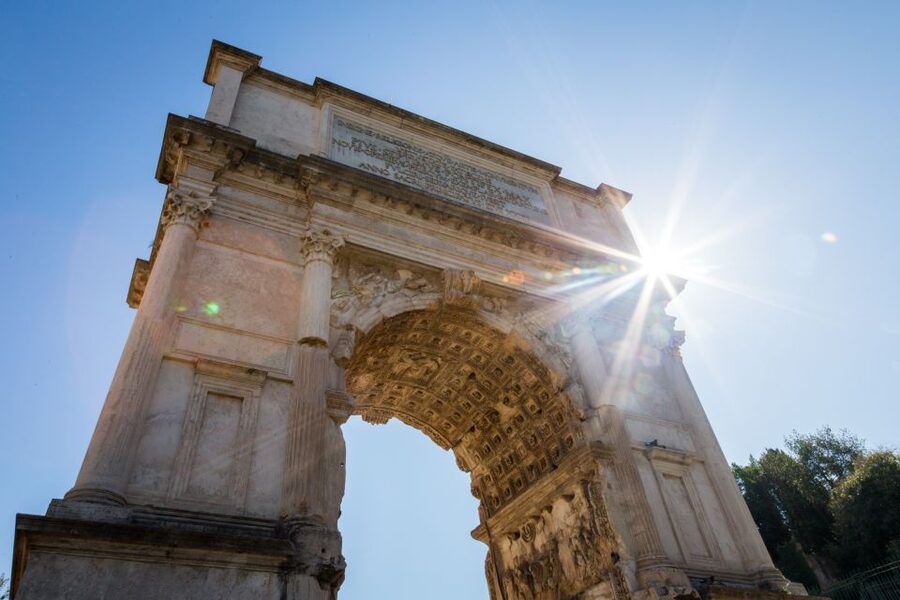 Rome: Colosseum, Forum and Palatine Hill Private Guided Tour - Meeting your guide at Colosseo station