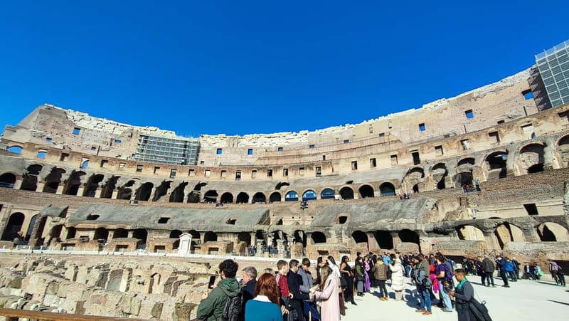 Rome: Colosseum, Forum and Palatine Hill - Meeting near the Colosseum