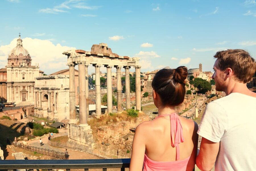 Rome: Colosseum & Forum Experience with Free Audio Guide App - Who should book this experience?