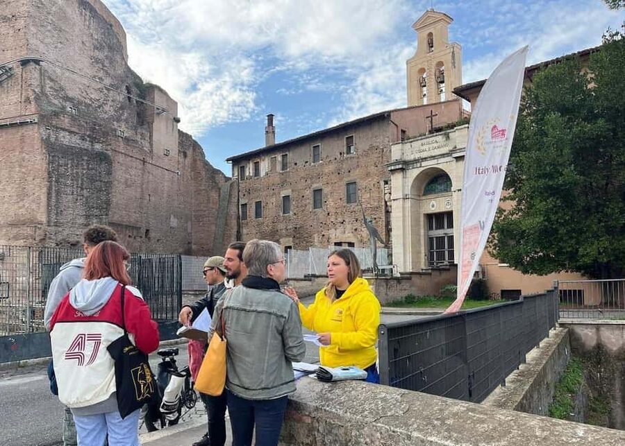 Rome: Colosseum, Forum, & Palatine Hill Ticket w/ Audioguide - A self-guided route through ancient Rome