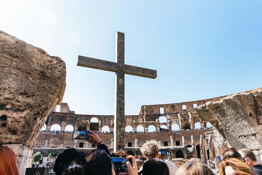 Rome: Colosseum, Forum & Palatine Hill Tour & Optional Arena - Priority entry matters most when Rome is crowded