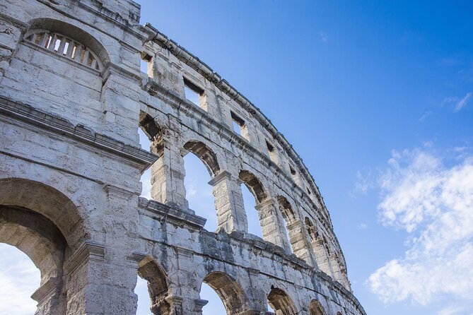 Rome: Colosseum, Forum, & Palatine Hill with Audio Guide - Climbing Palatine Hill for the best view