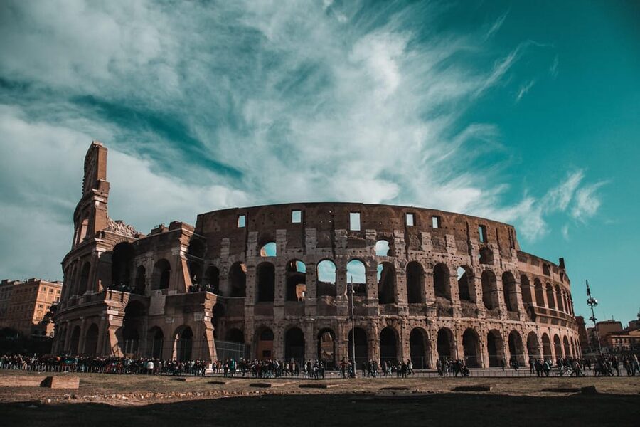 Rome: Colosseum, Forum, Palatine with Breakfast or Aperitif - Palatine Hill and the foundations of Rome