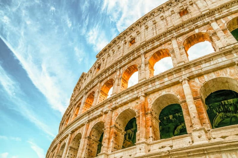 Rome: Colosseum & Forum Small Group Tour with Palatine Hill - Why a guide matters in the ancient center