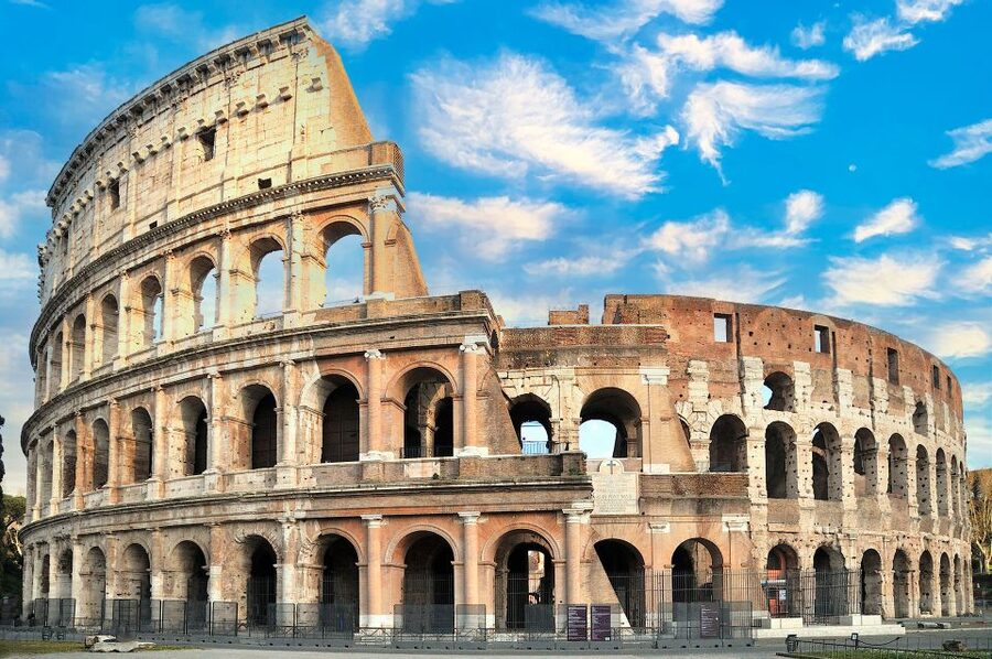 Rome: Colosseum Guided Tour with Entry Tickets - The emperor’s box and the social order of Rome