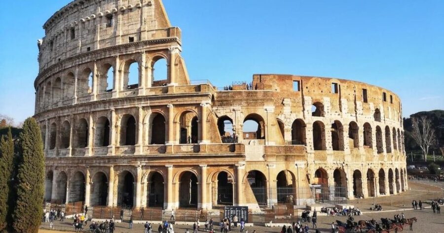 Rome: Colosseum Guided Tour with Forum Entry Experience - Why a guide helps inside the Colosseum