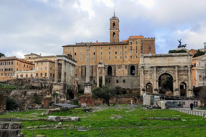 Rome: Colosseum Guided Tour with Roman Forum and Palatine hill - Price and what the $65.30 buys you
