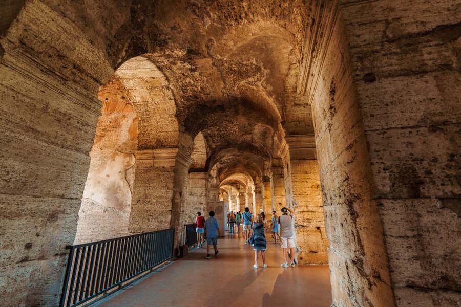 Rome: Colosseum, Palatine Hill, and Forum Guided Experience - The Roman Forum: where the city operated