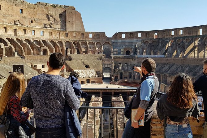 Rome: Colosseum, Palatine Hill and Roman Forum Guided Tour - Reaching the political heart of ancient Rome