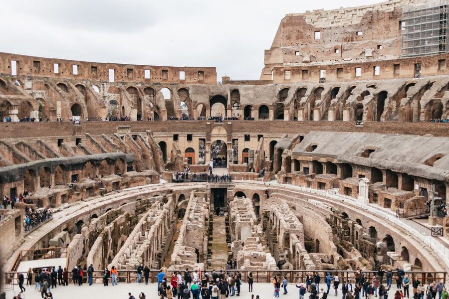 Rome: Colosseum, Palatine Hill & Roman Forum Guided Tour - Palatine Hill and the story of Rome’s birth
