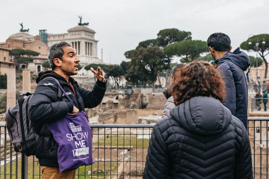 Rome: Colosseum, Palatine Hill & Roman Forum Guided Tour - The guide can make or break the visit