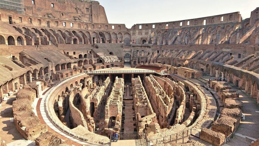 Rome: Colosseum, Palatine Hill, & Roman Forum Walking Tour - Reading the Roman Forum one ruin at a time