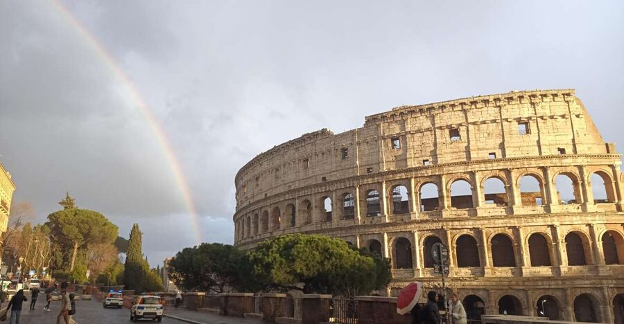 Rome: Colosseum, Palatine Hill, & Roman Forum Walking Tour - Meeting at the Colosseo Metro station