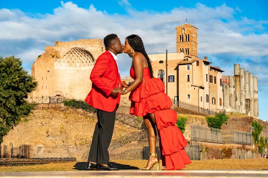 Rome: Colosseum Private Photoshoot - Posing Help for People Who Dislike Posing