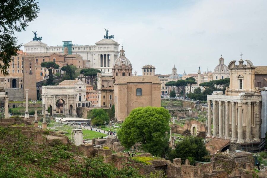 Rome: Colosseum, Roman Forum and Palatine Hill Group Tour - Roman Forum: ruins with a story attached