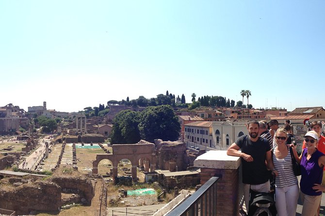Rome: Colosseum, Roman Forum and Palatine Hill Private Tour - Meeting at Caffè Roma