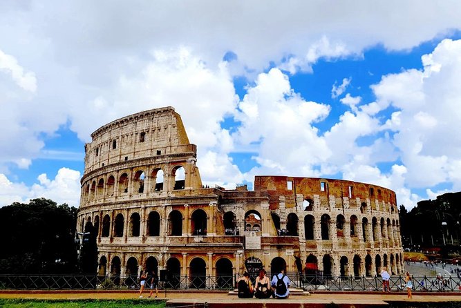 Rome: Colosseum, Roman Forum & Trajan's Market Exterior Tour - What this Rome walk actually covers