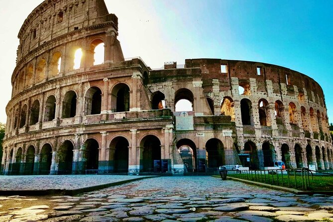 Rome: Colosseum, Roman Forum & Trajan's Market Exterior Tour - The Colosseum from the outside