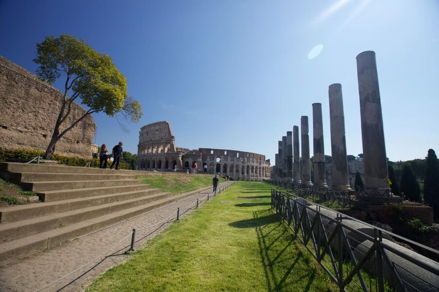 Rome: Colosseum Underground Small Group Guided Tour - Palatine Hill and the Roman Forum require extra time