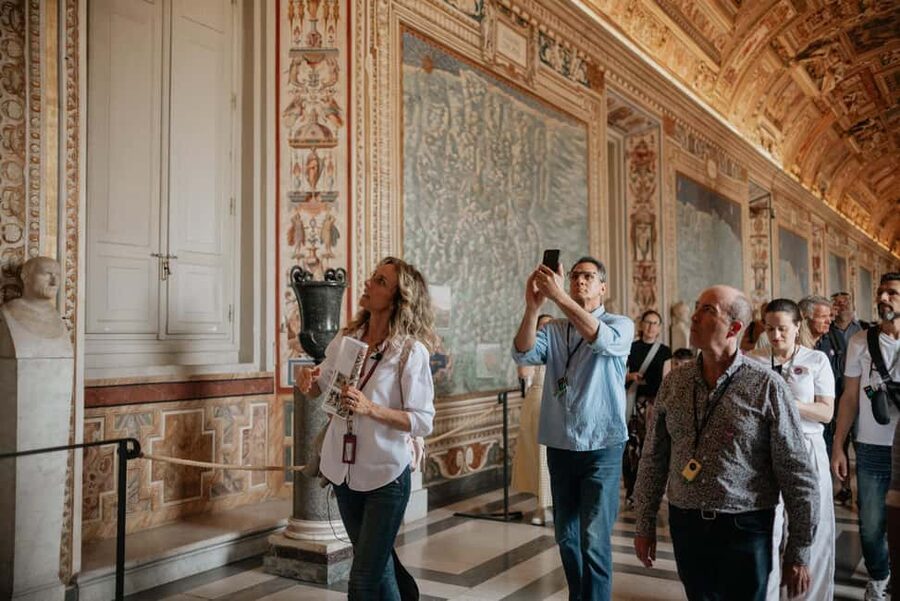 Rome: Colosseum, Vatican Museums & Historic Center in a Day - Key points at a glance