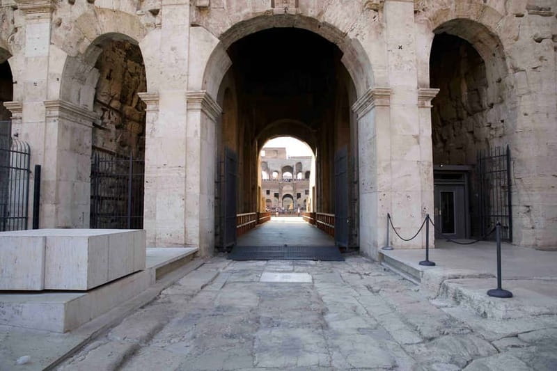 Rome: Colosseum VIP Top Floor 7 Pax Tour - The best views are above the arena