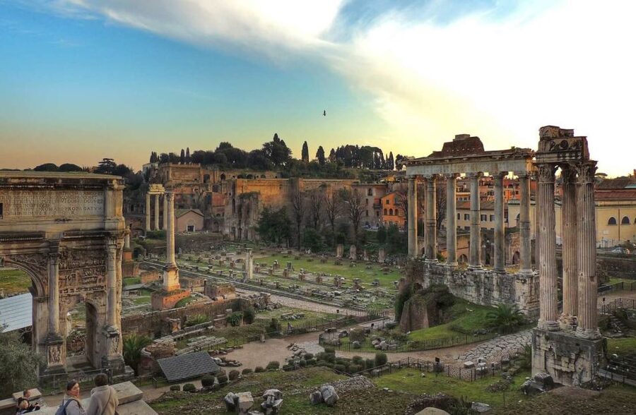 Rome: Colosseum with Arena Floor, Forum & Palatine Hill Tour - Guide Quality and Group Size