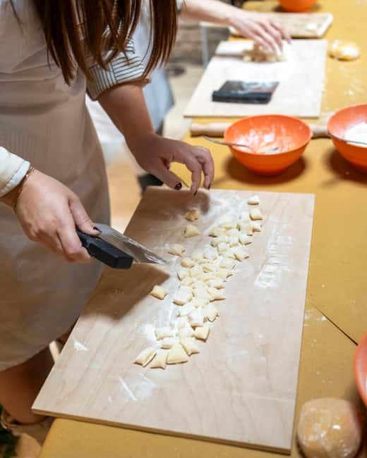 Rome: Cooking class with wine pairing at Come Na Vorta - Eating the meal you prepared