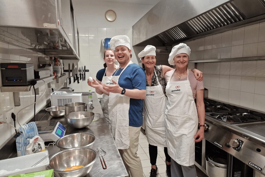 Rome cooking: Gelato & Tiramisu with savoiardi Baking class - Who will enjoy this dessert class most?