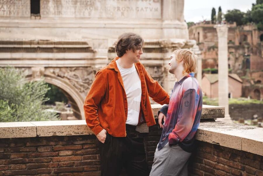 Rome: Couple Photoshoot Experience LGBTQ+ Friendly - What the 45-minute to one-hour session feels like