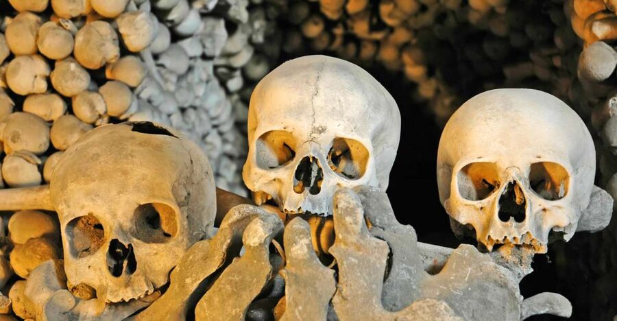 Rome: Dark Past Walking Tour with Capuchin Crypt Ticket - Why the Capuchin Crypt makes this Rome tour different
