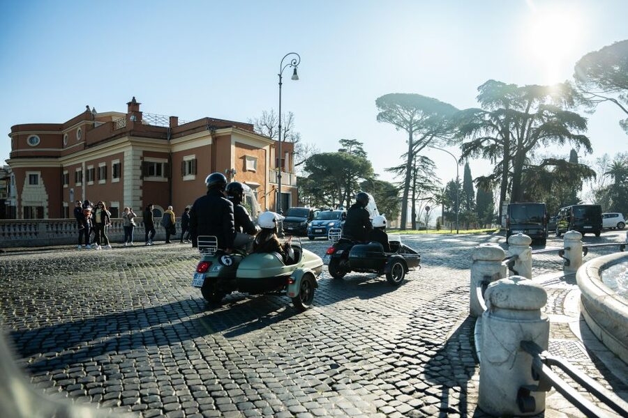 Rome: Day and Night Private Vespa Tour with Hotel Pickup - A Prosecco Pause at Fontana dell’Acqua Paola