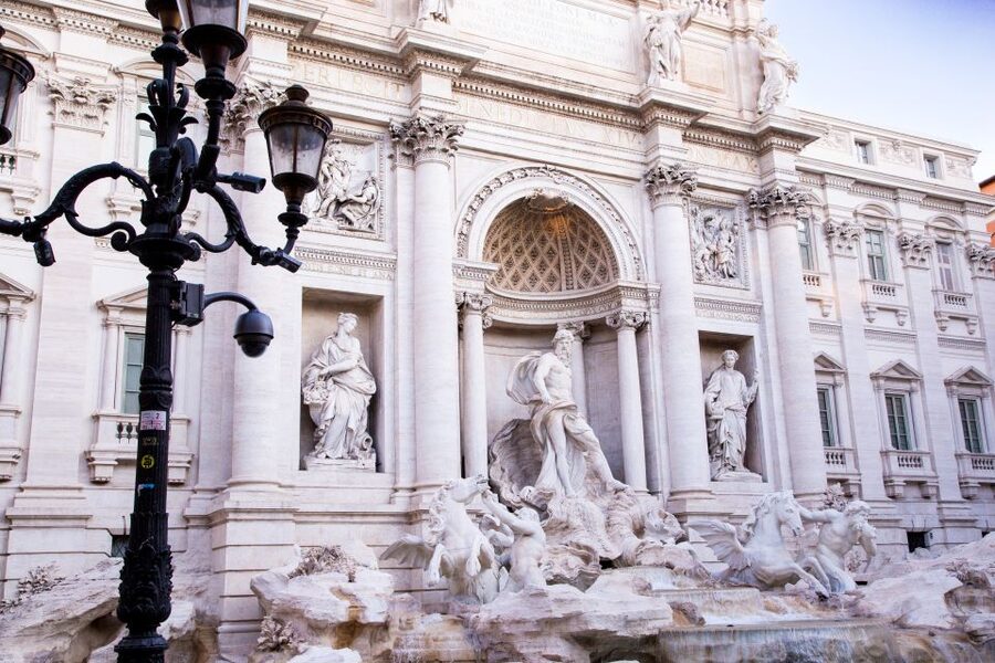 Rome: Discover the Eternal City Center Walking Tour - What the guide adds to the walk