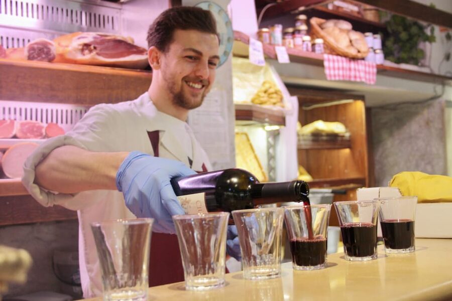 Rome: Discover Trastevere Street Food Guided Tour - Starting at Tiber Island, Rome’s river crossroads