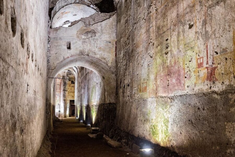 Rome: Domus Aurea Guided Group Tour - The guide makes the ruins readable