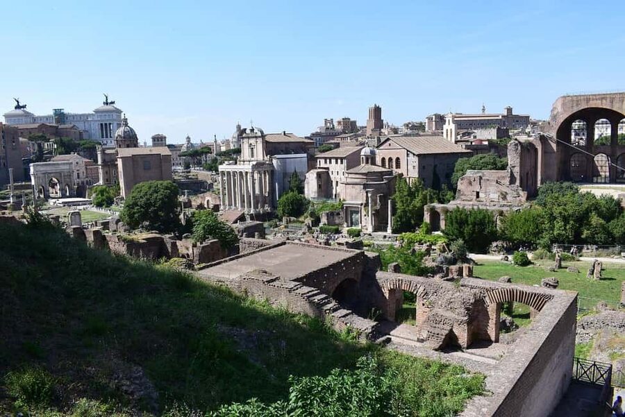 Rome: Domus Aurea Guided Tour and Virtual Reality Experience - What the ruins tell you about Roman painting