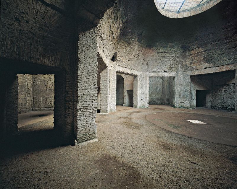 Rome: Domus Aurea, Nero's Golden House guide tour - Inside the palace: brick, vaults, and fading decoration