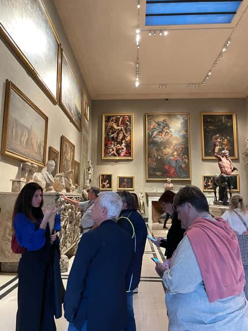 Rome: Doria Pamphilj Gallery Guided Tours - The courtyard, café, and bookshop at the end