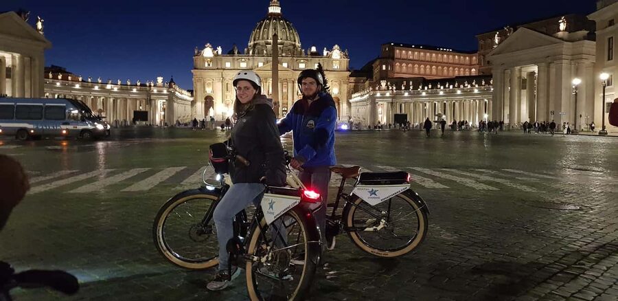 Rome: E-Bike Sunset Tour with Pizza Option - Why a sunset e-bike is a good fit for Rome
