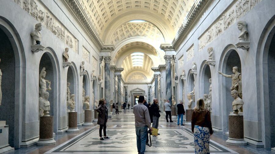 Rome: Early-Entry Vatican Museums & Sistine Chapel Tour - Language, cancellation, and practical booking details
