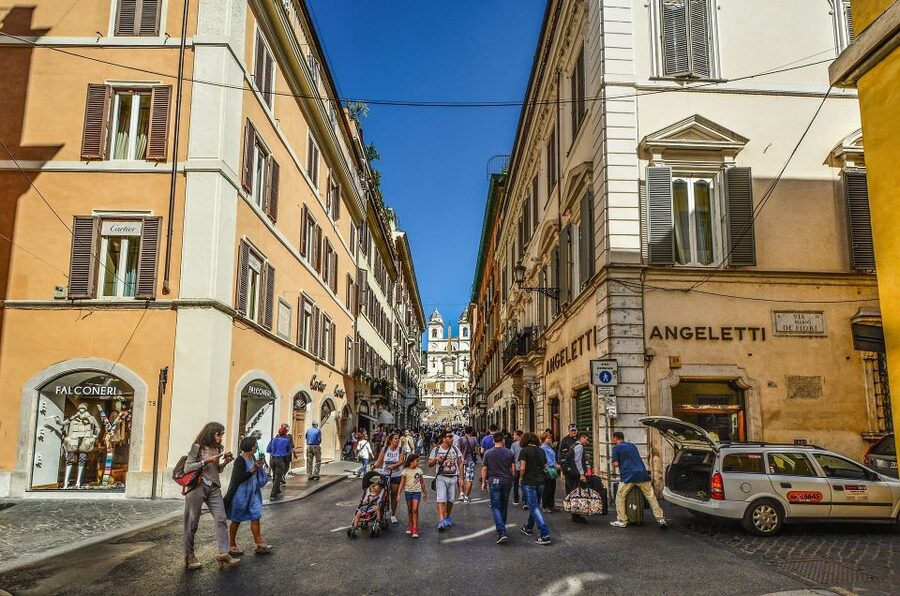 Rome: Early Morning Sightseeing and Piazzas with Breakfast - Practical advice for a smooth morning