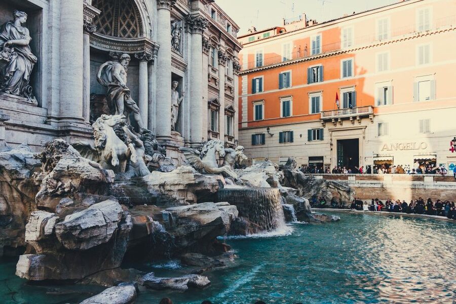 Rome: Early Morning Sightseeing and Piazzas with Breakfast - Piazza Navona and the changing shape of Rome