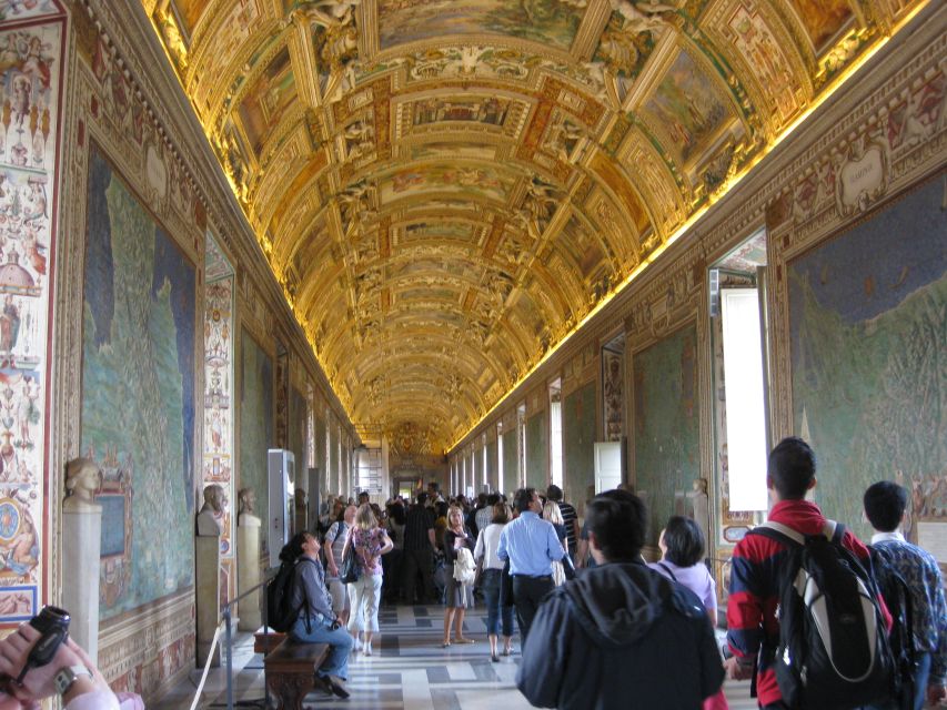 Rome: Early Morning Small-Group Vatican Tour with Pickup - The long halls of tapestries and maps