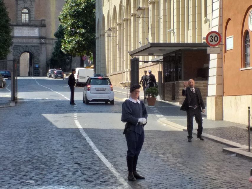 Rome: Early Morning Small-Group Vatican Tour with Pickup - Hotel pickup takes the stress out of the morning