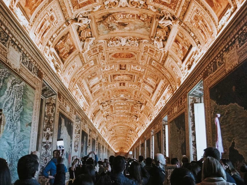 Rome: Early Vatican Museums & Sistine Chapel Tour - What the guides add to the visit