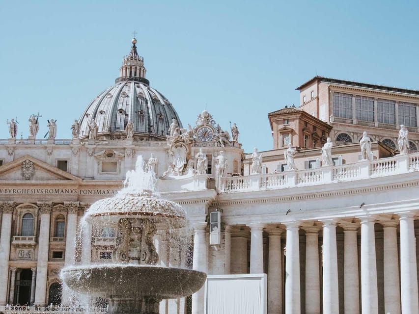 Rome: Early Vatican Museums & Sistine Chapel Tour - The opening route through the Vatican Museums